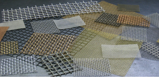 Largeur tissée sertie par replis galvanisée de Mesh Stainless Steel 1-5m de fil résistant à l'acide
