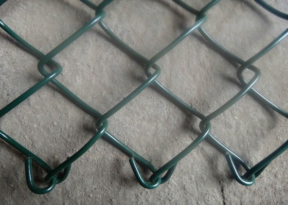 La taille verte de force de Mesh Fence Anti Corrosive High de maillon de chaîne en métal a adapté aux besoins du client