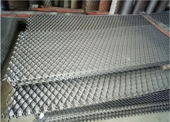 Métal augmenté galvanisé Mesh Diamond Hole 0.5-8mm pour la construction