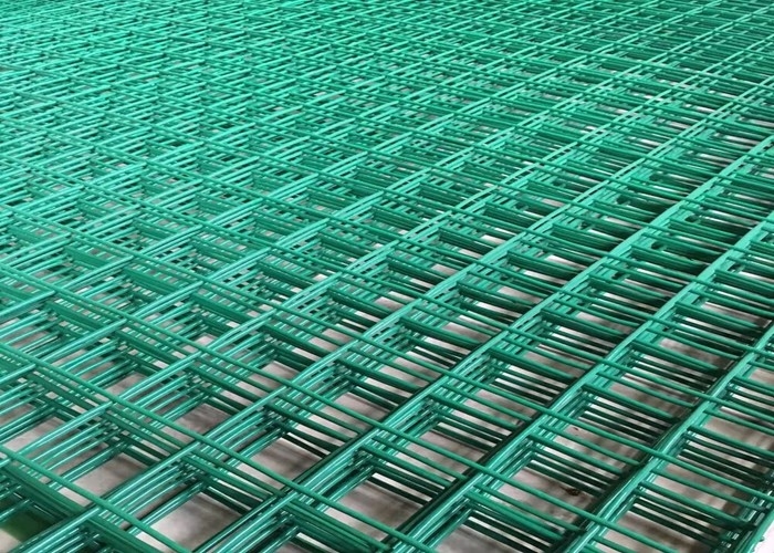 PVC Coated Welded Wire Mesh Panel Long Hole 2.0 - 4.0mm Wire Gauge