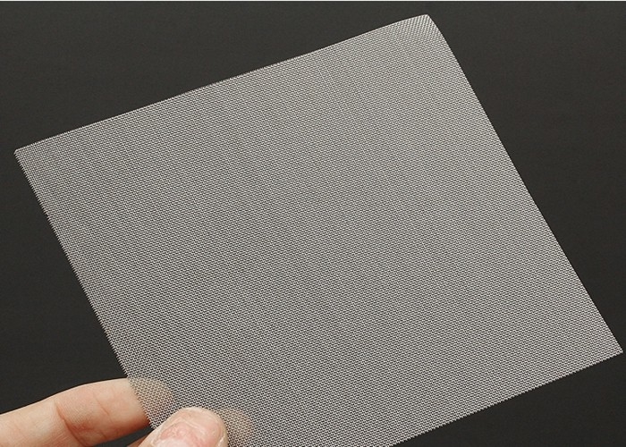 Le tissu de fil d'acier inoxydable de perforation rectangulaire 100X100 engrènent le type tissé par largeur de 1m